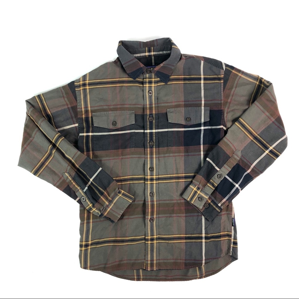 Patagonia Lightweight Flannel Button Down Shirt